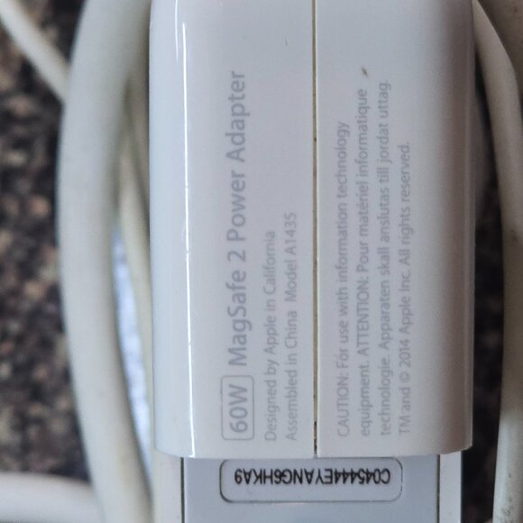 Genuine Original Magsafe 2 60W Charger A1435 for APPLE MacBook Pro A1435 - Picture 2 of 4